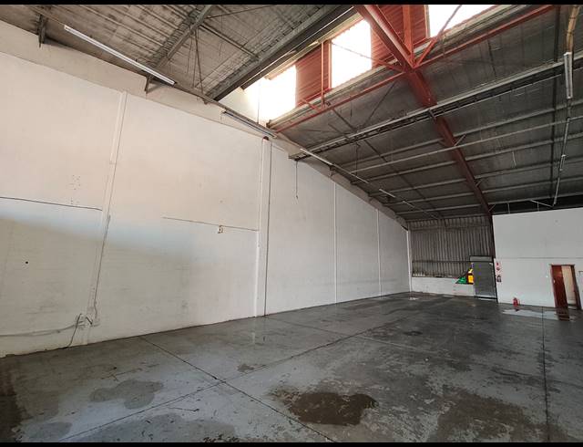 321M² MINI FACTORY TO LET IN SPRINGFIELD PARK